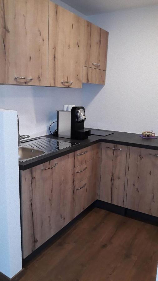 B&B Fruehlingsheim ラチーネス エクステリア 写真