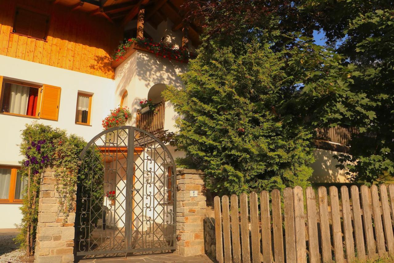 B&B Fruehlingsheim ラチーネス エクステリア 写真